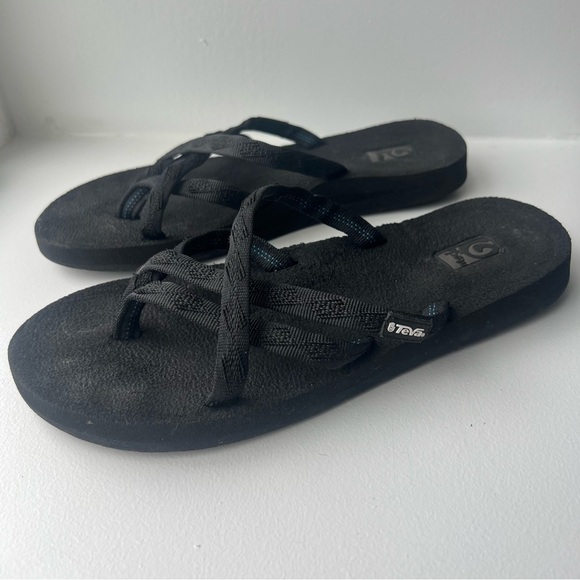 Teva Black Multi-strap Flip Flop Sandals - Picture 1 of 7